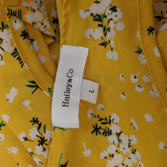 Hailey & Co floral top size L - Picture 5 of 6
